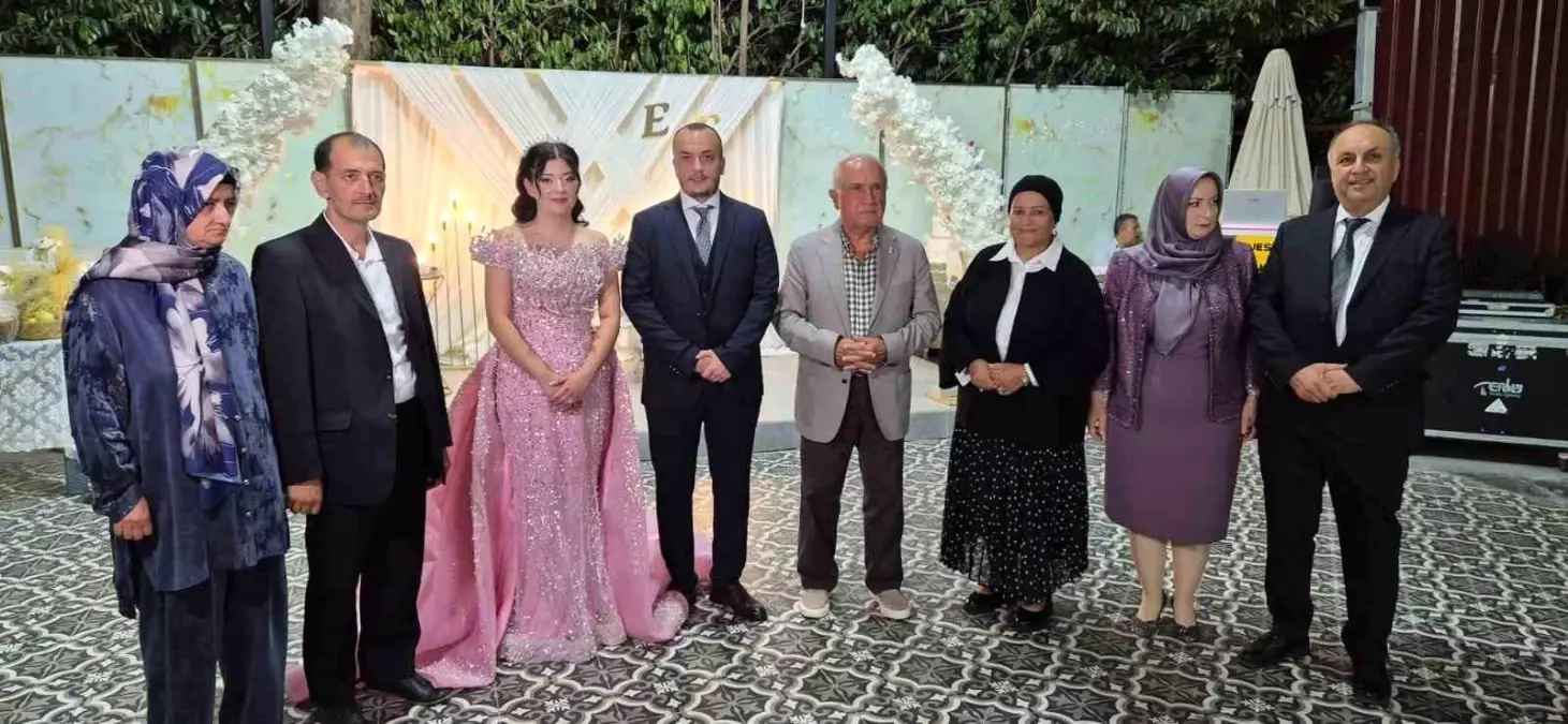 balikesirde siyaset ruzg ri esliginde nisan toreni np3DGbbp