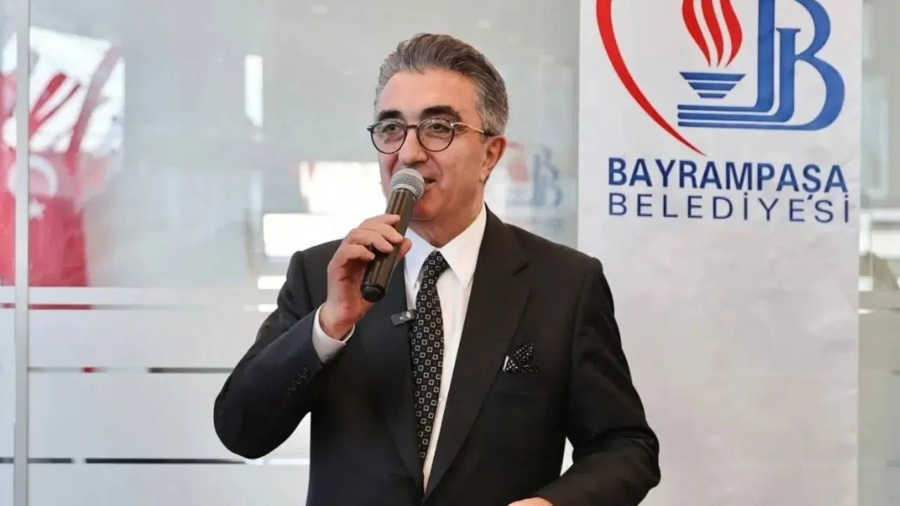 bayrampasa belediye baskani hasan mutlu bayrampasa direndi darbeye boyun egmedi bOSMg2QF