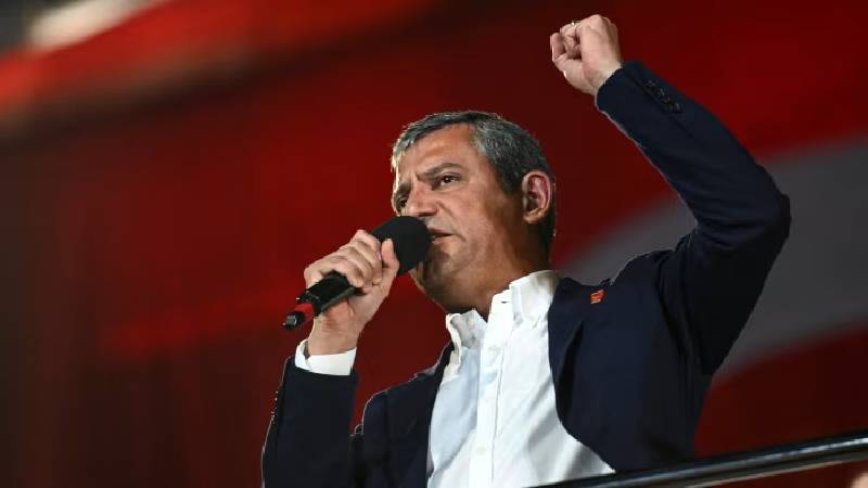 ozgur ozel financial timesa konustu erdogan hukuk darbesi yapiyor baski devam ederse turkiyede hayati durma noktasina getirecek eylemler yapariz BjJjmjP8