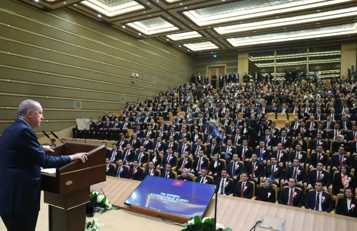 cumhurbaskani erdogan her ilcemizi kalkindirmak gelecege hazirlamak mecburiyetindeyiz N5JI1Hfm.jpg