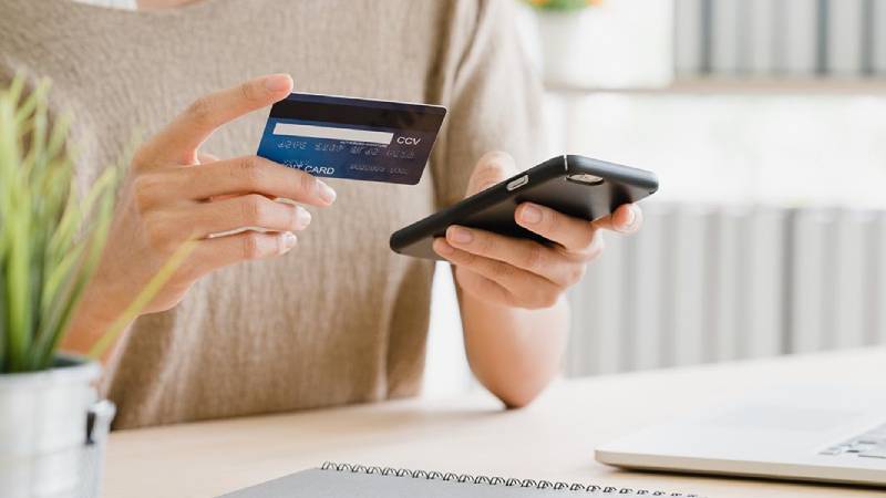 duzenli odemeler kart limitini dikkatli kullanmak kredi notu nasil artirilir x6QXpf68.jpg