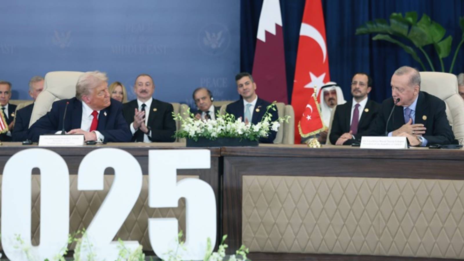 ertugrul ozkok dun o gurur tablosunu seyrederken bir turkiye vatandasi olarak icinizden sunlar gecmedi mi PTjdry1O.jpg