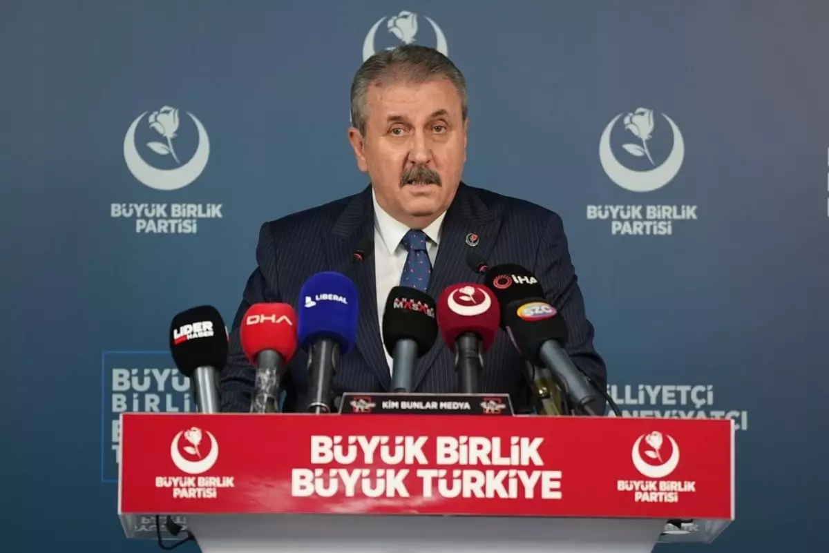 destici millet kimligine sahip cikacaktir RjsEhUYP.jpg