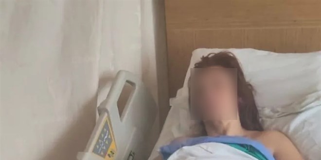 eski es dehseti arabayla ezdi cocuklara dua et dedi uuaTeSC3.jpg