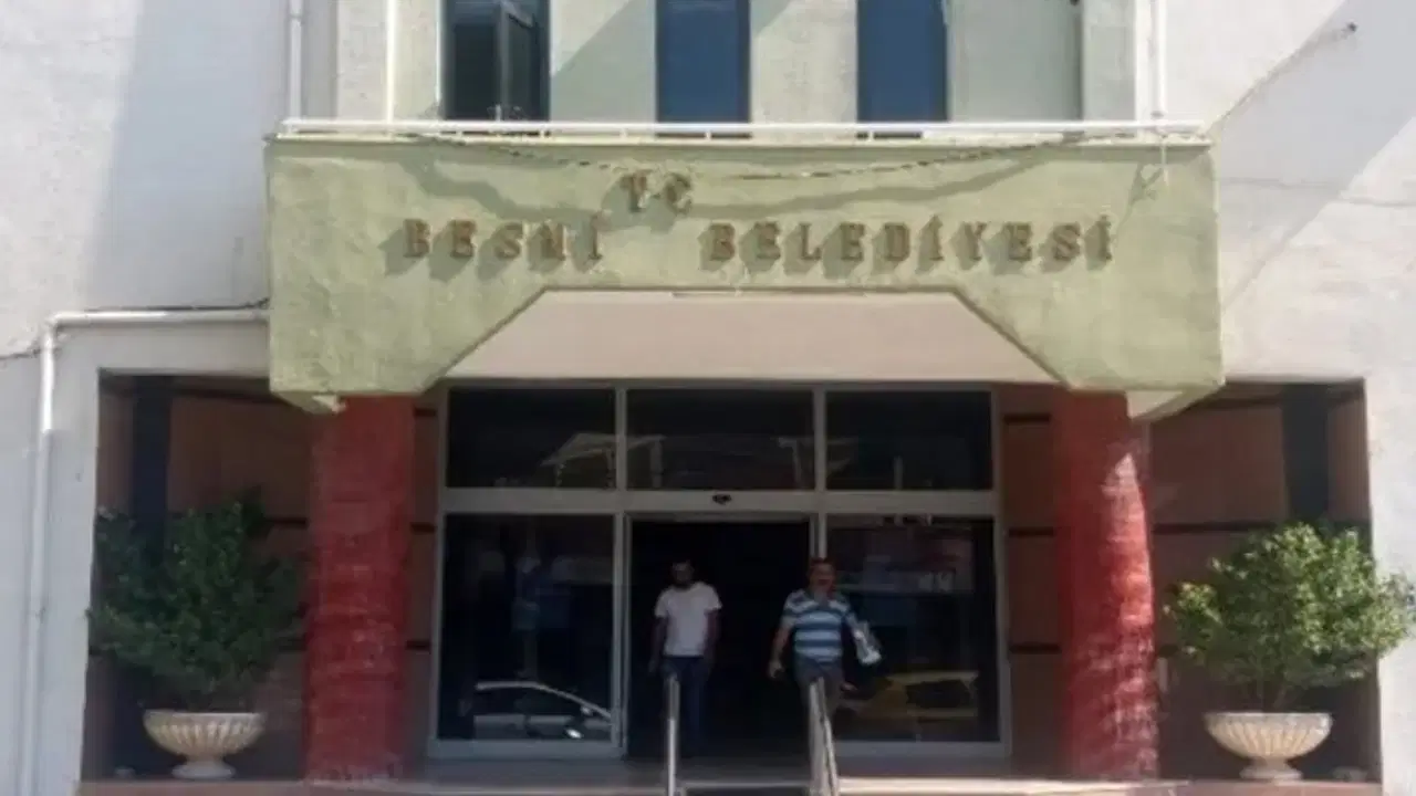akpli-besni-belediyesi-depremzedeye-odeyecegi-tazminata-itiraz-etti-2OeM4xbg