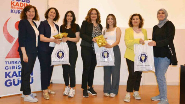 manisada-bir-ilk-kadinlar-eline-kaynak-makinesini-aldi-celige-sekil-verecek-Sw7dKPtQ