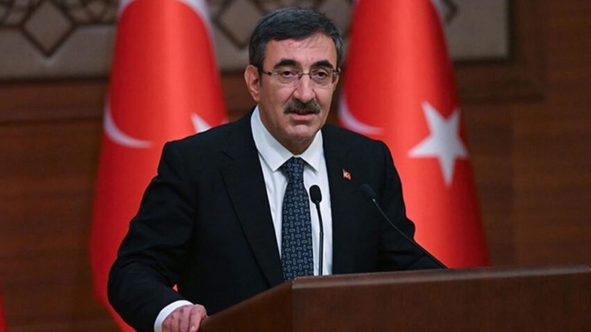 Cumhurbaskani yardimcisi yilmaz yeni anayasa tek partiyle yapilamaz O86NBerw